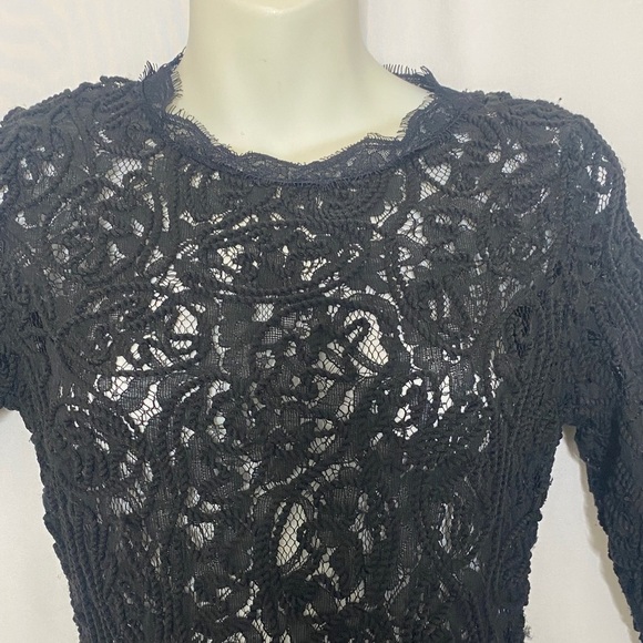 Elegant Black Lace Long Sleeve Dress - Picture 2 of 7